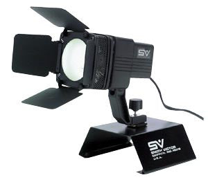 Smith Victor AL415 150-watt quartz AC video light w/ barndoors (701605) - Lighting-Studio - Smith-Victor - Helix Camera 